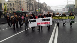 Frá göngu forustumanna blaðamanna í Kænugarði um helgina