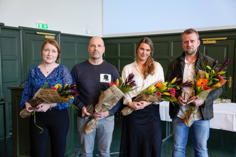 Verðlaunahafarnir: Lillý Valgerður Pétursdóttir, Þorsteinn J. Vilhjálmsson, Sunna Valgerðardóttir og…