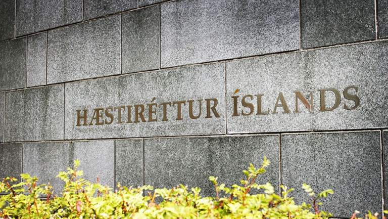 Bann við umræðu vegna uppreist æru: Trúlega brot á stjórnarskrá