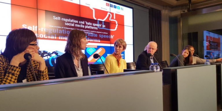 Frá pallborðsumræðum á ráðstefnunni.
Mynd: Camille Petit