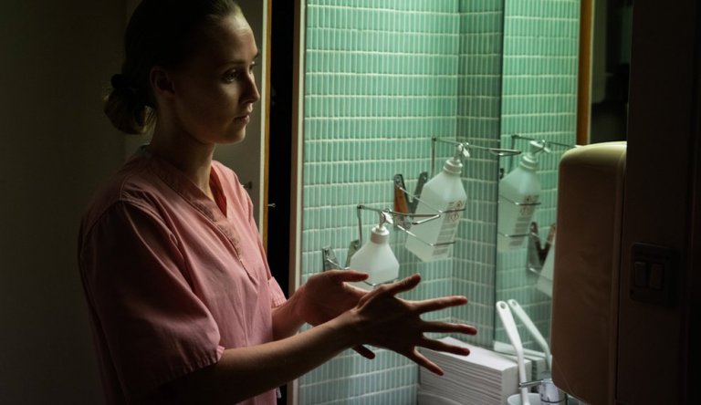 Mynd ársins er af bakverði