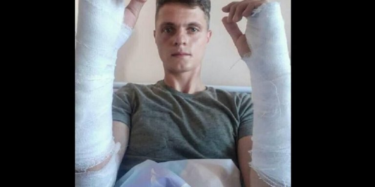 Blaðamaðuarinn Ruslan Kulevich var handtekinn að kvöldi 11. ágúst þegar hann var að dekka mótmælin í…