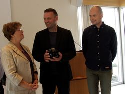 Sigrún Magnúsdóttir umhverfisráðherra ásamt þeim Erlendi Bogasyni og Pétri Halldórssyni. Mynd: umhve…